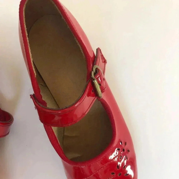 Buster Brown Vintage Red Patent Leather Mary Jane Shoes - Picture 2 of 10